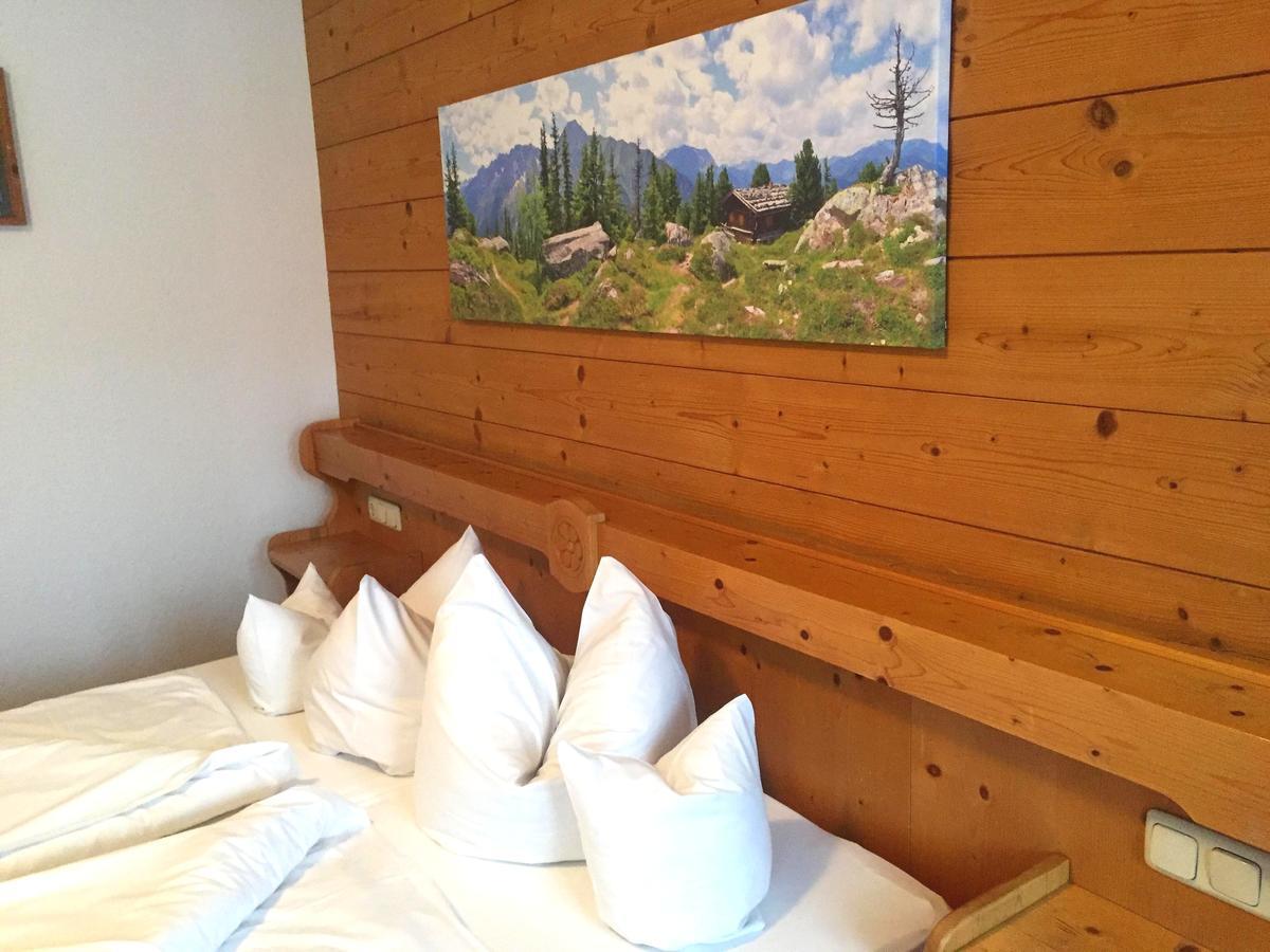 Landgasthof Kirchmayer Farchant Dış mekan fotoğraf