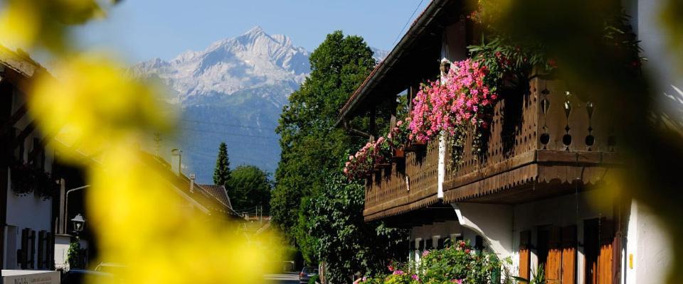 Landgasthof Kirchmayer Farchant Dış mekan fotoğraf